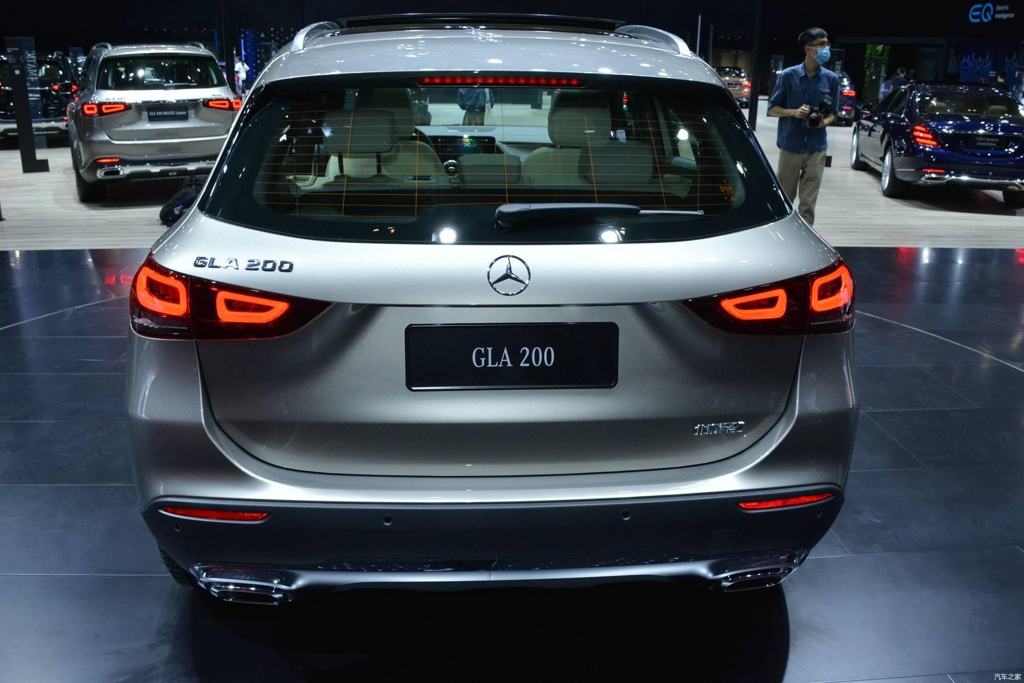 奔驰gla终于变成了一辆"正经"的紧凑型suv!