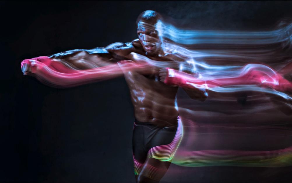 拍一张炫酷的『泰拳警告』