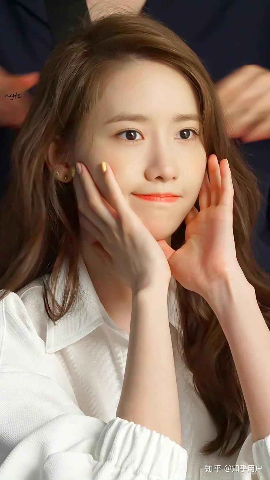 你最喜欢的林允儿的一张照片是哪张? - 知乎