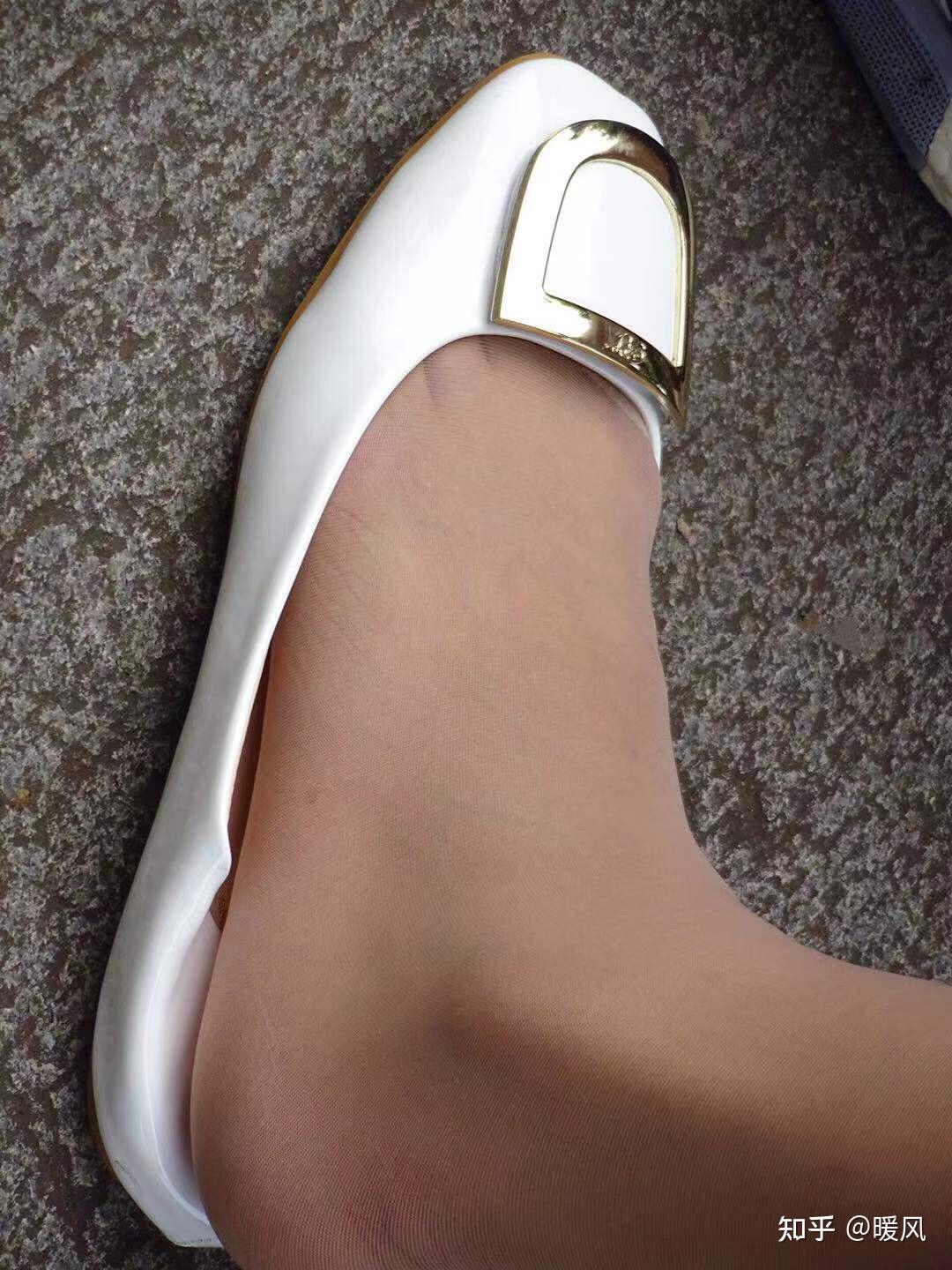 为什么总有人觉得女生的脚不臭? - 知乎