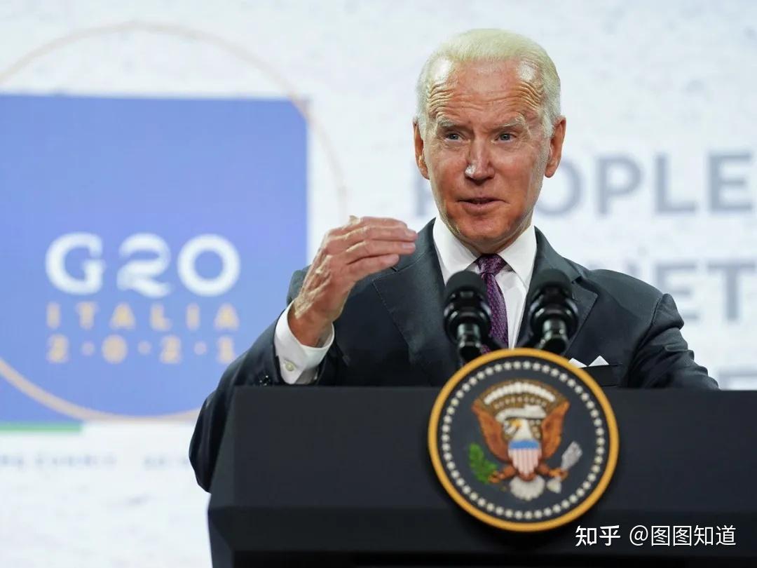 国务卿布林肯在法国巴黎相继与法国总统马克龙,总统外事顾问博纳,以及