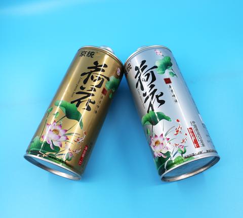 在2020年刚开发的系列荷花啤酒,有京统荷花啤酒1升x6桶/箱规格,有2020