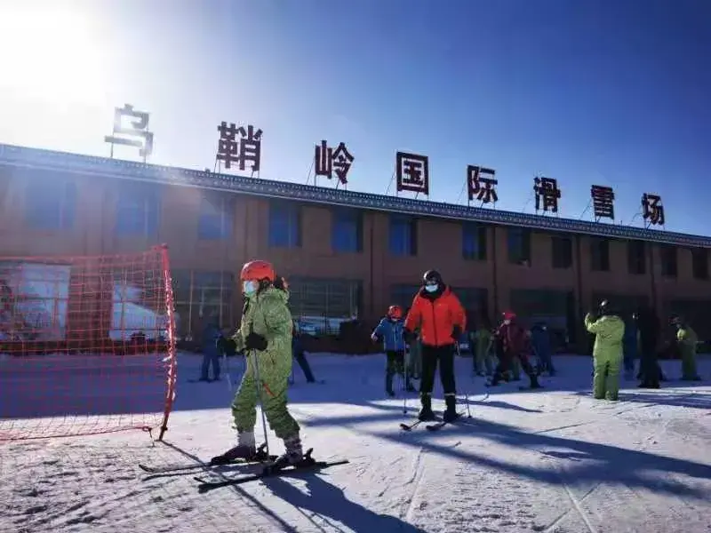 一起趣滑雪乌鞘岭国际滑雪场开板啦