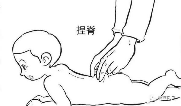 如何给宝宝捏脊——小儿捏脊疗法