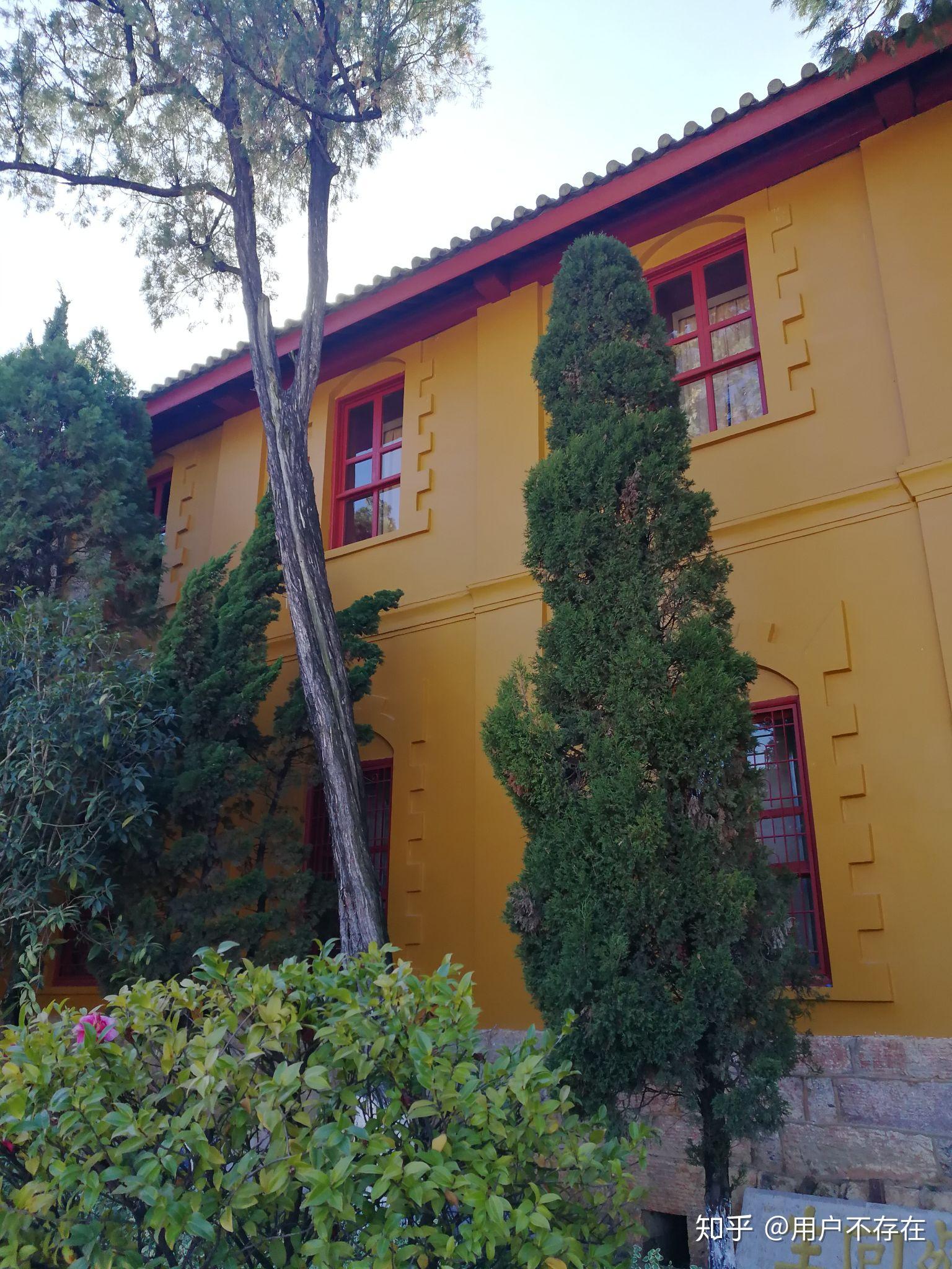 跪求介绍介绍昆明陆军学院