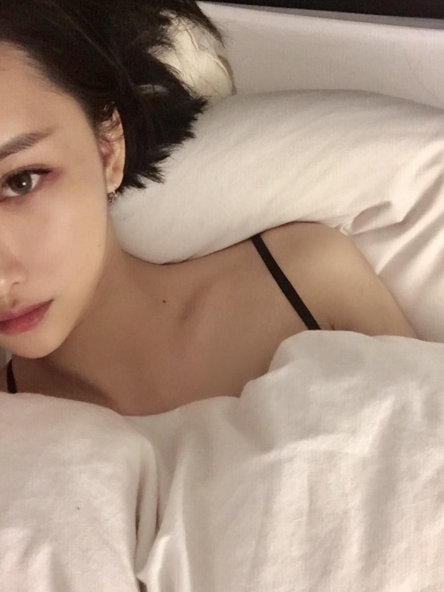 短发女孩要怎么拍照才性感?