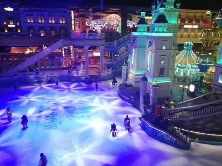 网红飘雪打卡地,冰湖上的亲子乐园—银基冰雪世界 - 知乎