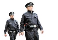 我公安干警配发的第一把警用05式手枪