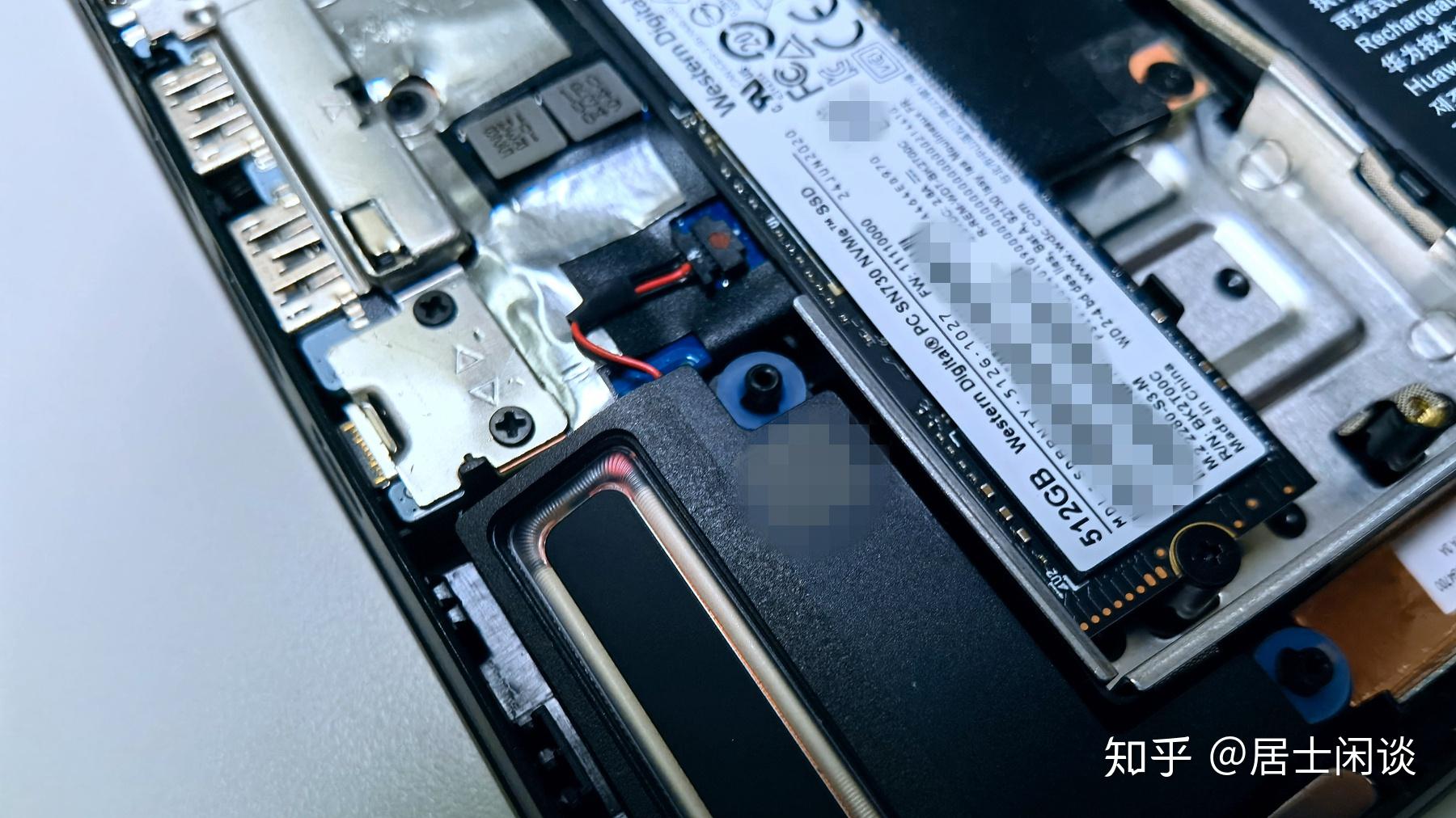 荣耀猎人v700游戏本用户级拆解实录和注意事项!