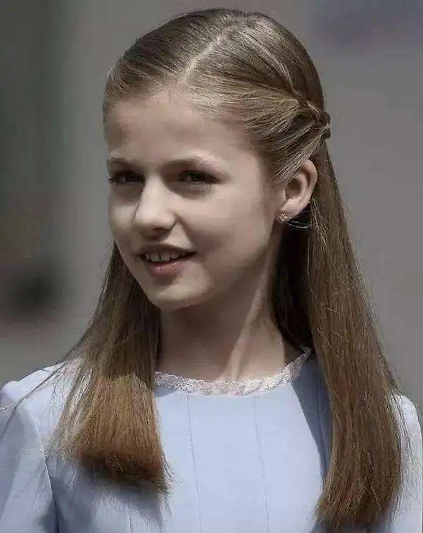 15岁西班牙女王养成记