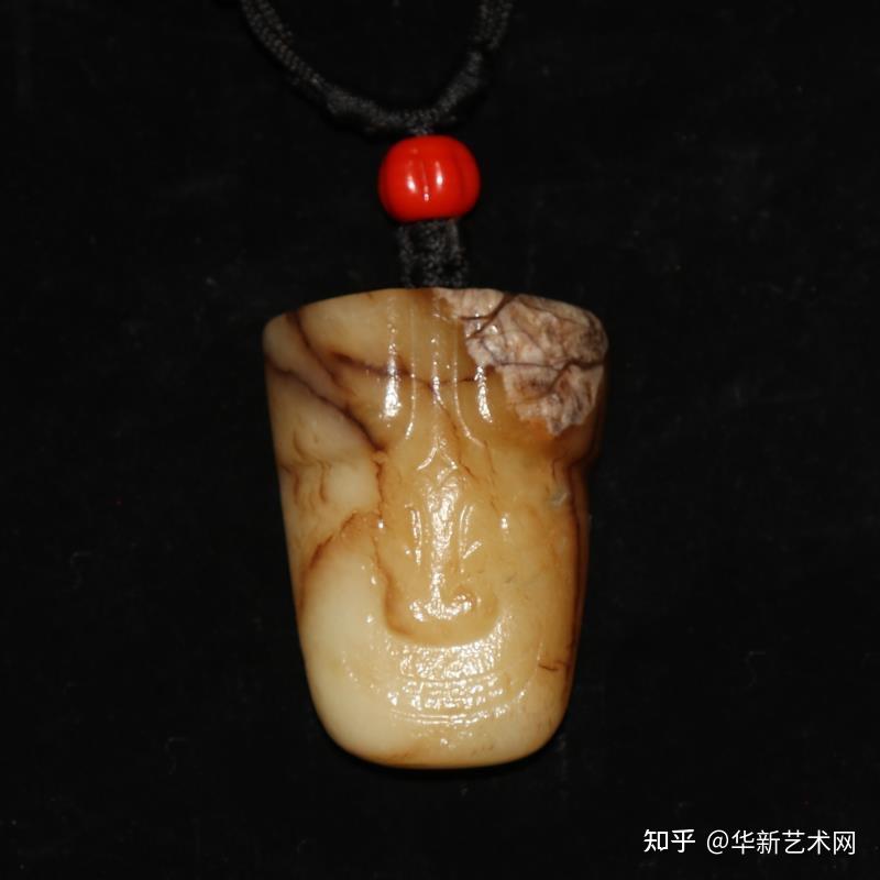 帝王玉人面吊坠