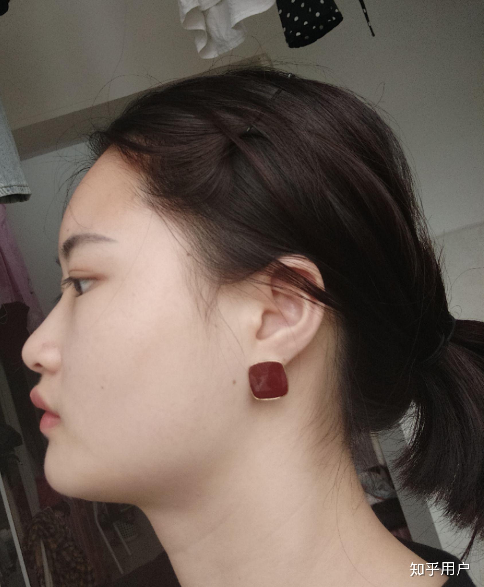 有一个超级扁平的侧脸是一种什么样的体验?