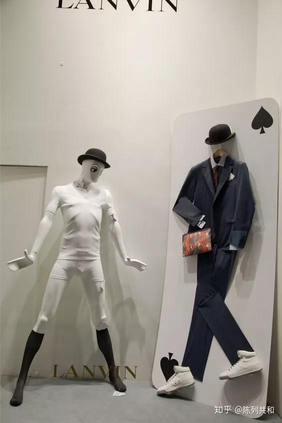 陈列橱窗50张最具创意的男装橱窗每一张都帅瞎了眼