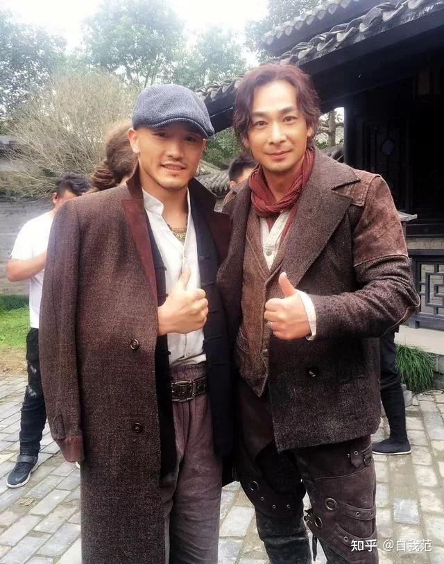 赵文卓下意识踢哭老婆,吴京直接过肩摔! - 知乎