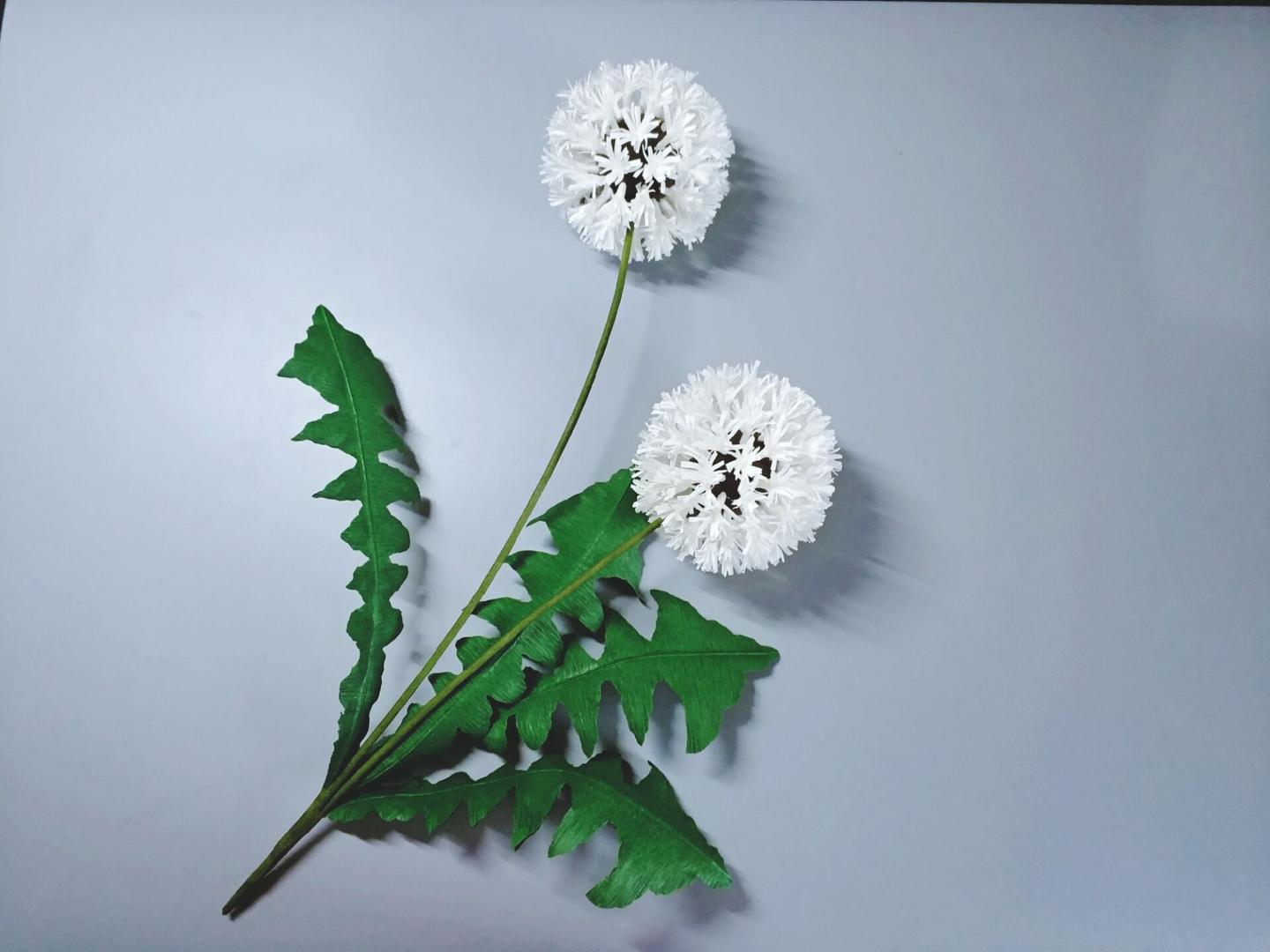 这么漂亮的皱纹纸蒲公英朋友说一看就知道怎么做的你学会了嘛