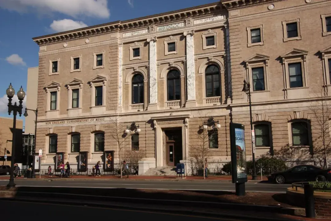 音乐留学新英格兰音乐学院给你时刻被音乐包围的幸福感