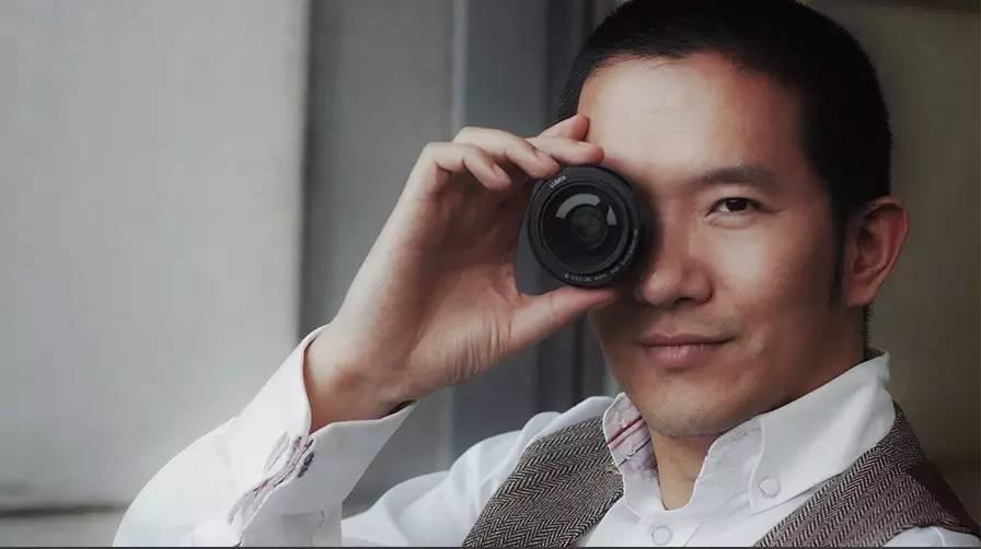 写故事:杨哲为导演梦"曲线救国"