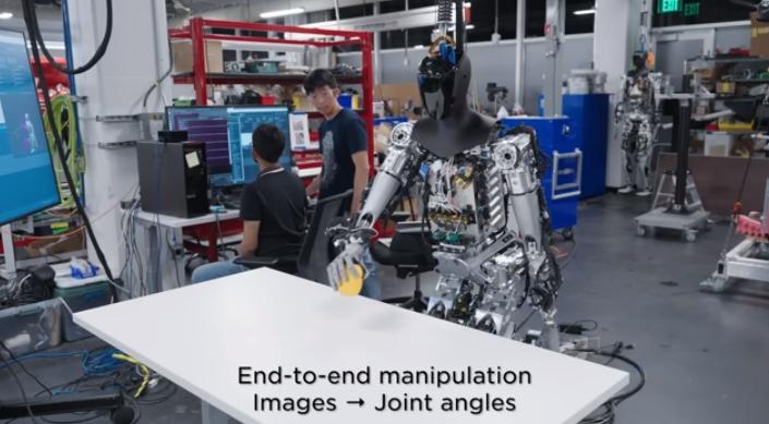 xsens惯性动作捕捉系统与manus动作捕捉手套结合训练人形机器人完成复