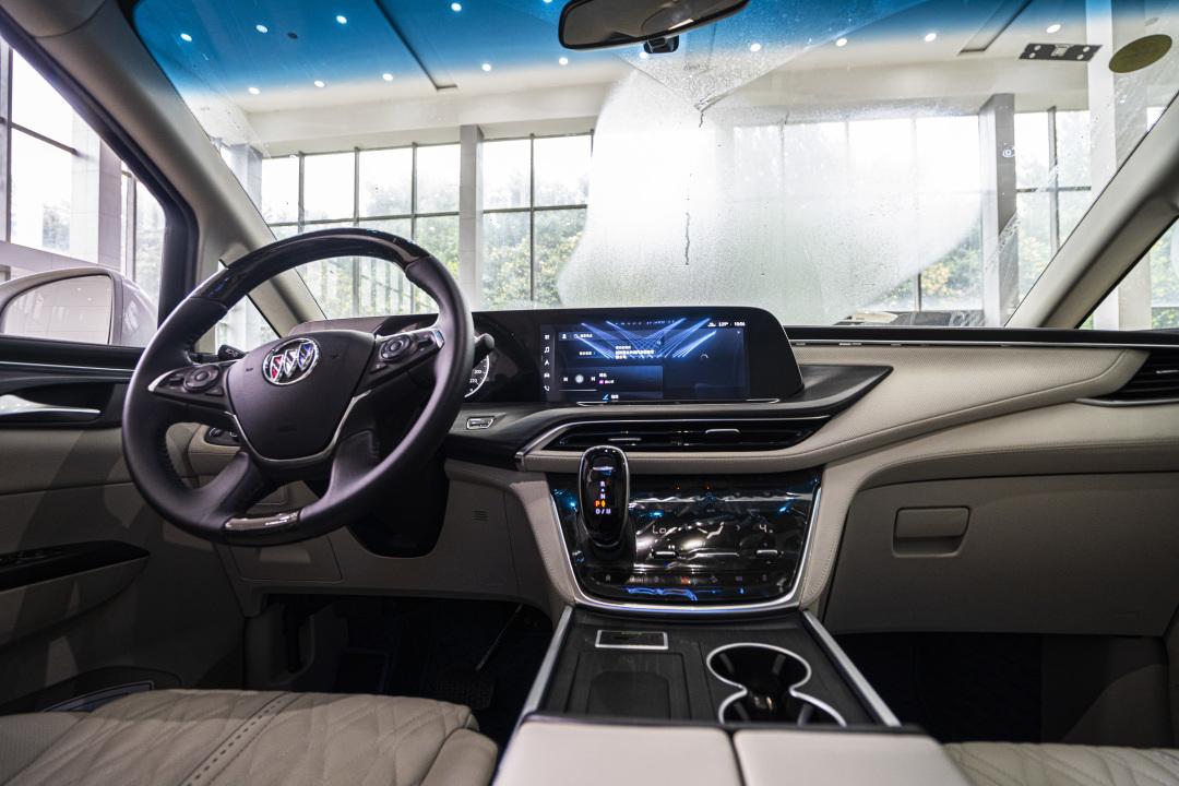 别克gl8蓝白内饰升级丨惊艳你的双眸