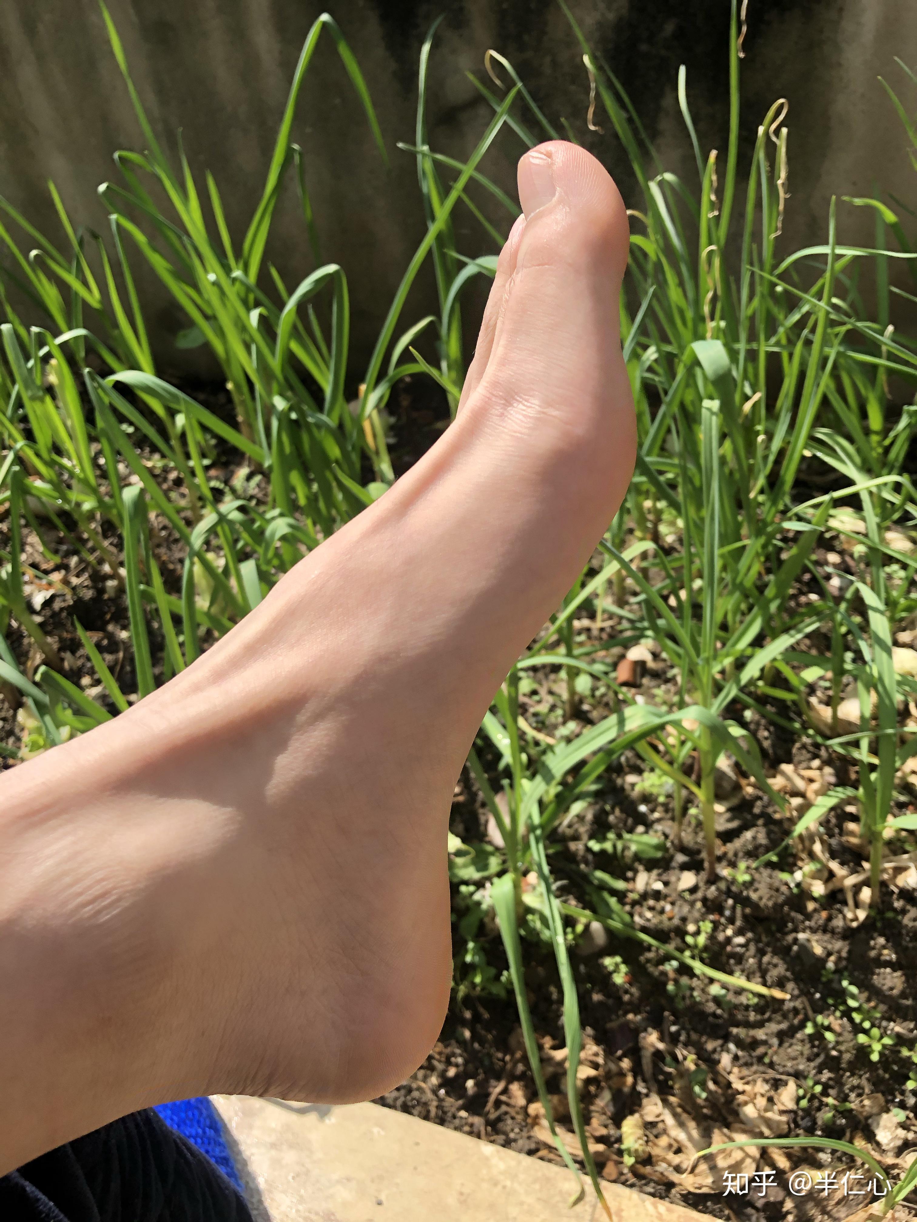 女生能接受你们男票是足控吗