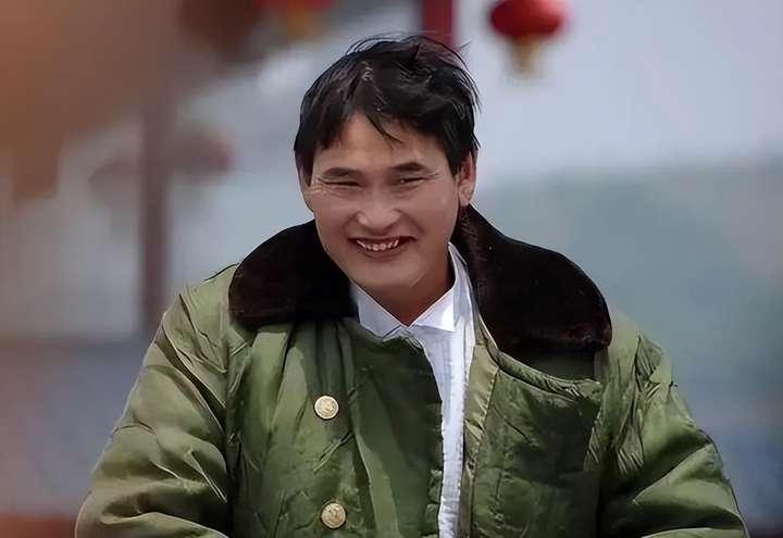 “大衣哥”彻底怒了,被网暴4年后起诉:希望社会忘掉朱之文 - 知乎