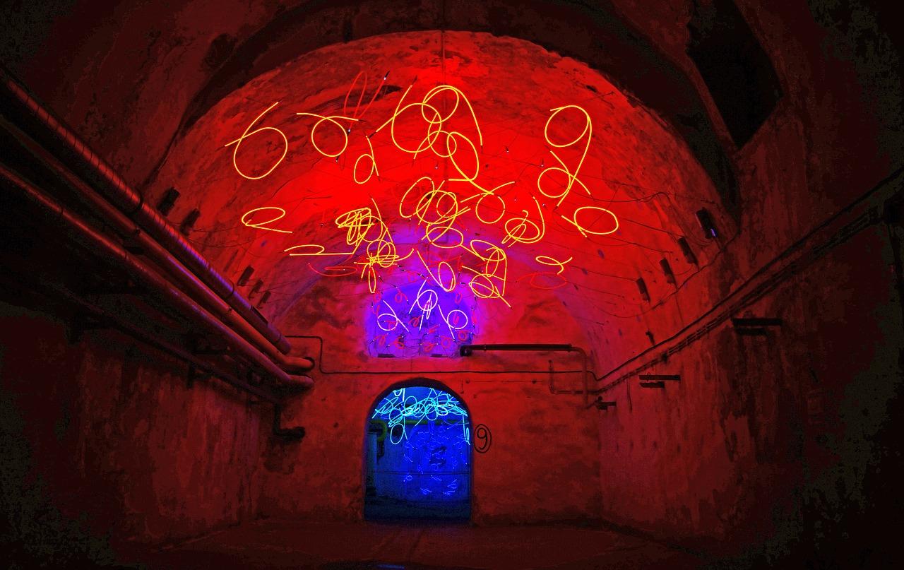 3. 优化阴影效果