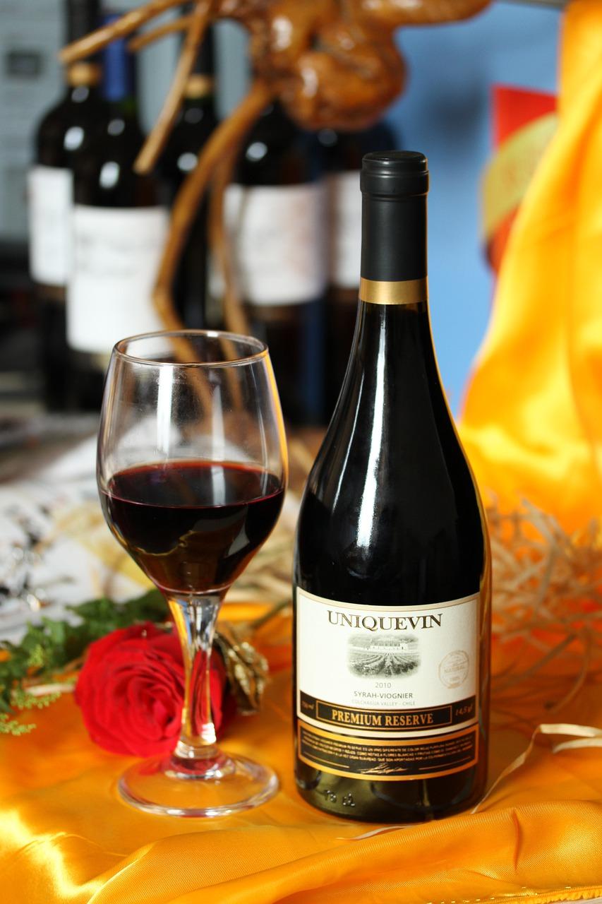 4. 酒瓶装饰技巧