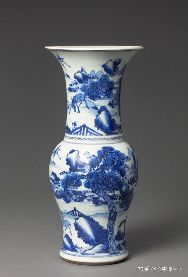 清康熙景德镇官窑青花松鹤山水鹿纹凤尾尊