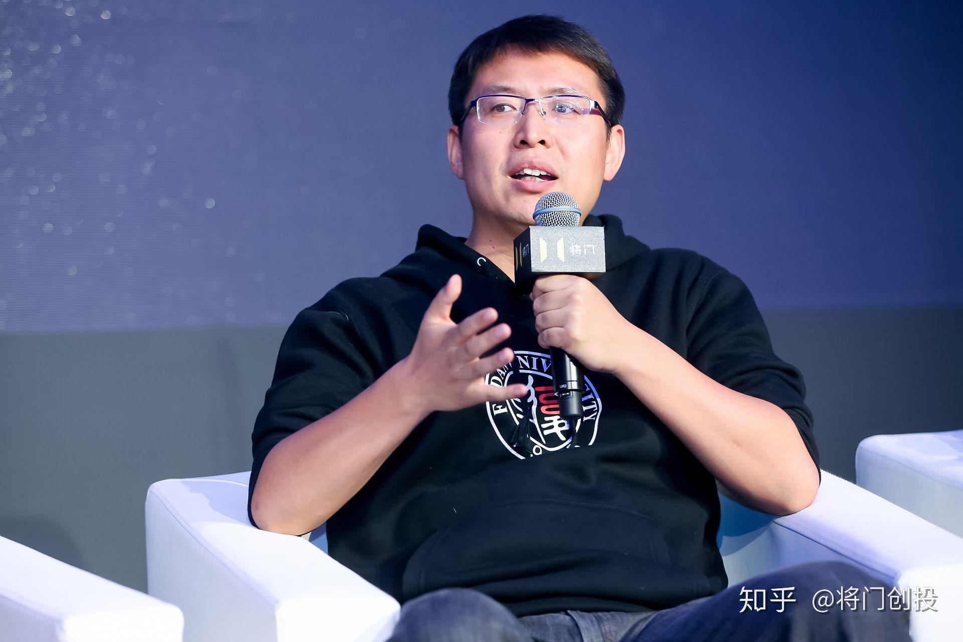 智能零售环节的嘉宾包括万达集团副总裁朱战备先生;可口可乐大中华及