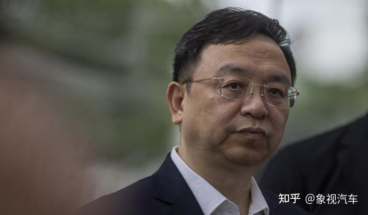 狠人王传福,挥刀斩爆款!比亚迪打响反击战