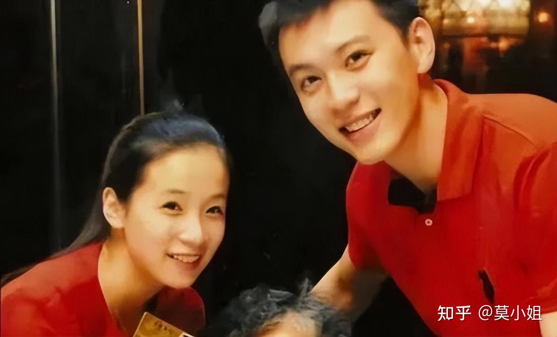 杨鸣妻子发文暗示出轨疑似小三怀孕逼宫她的身份被彻底扒出