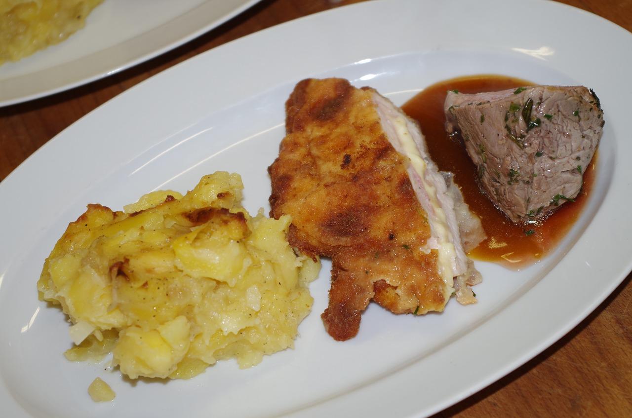 3. 快速去汤渍窍门