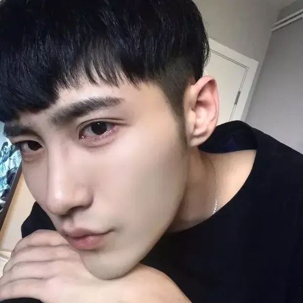 男生阳光一点的微信头像(优选16张)