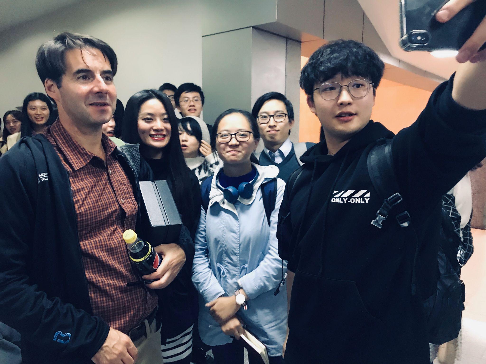 何伟peterhessler的中国三部曲哪部最好