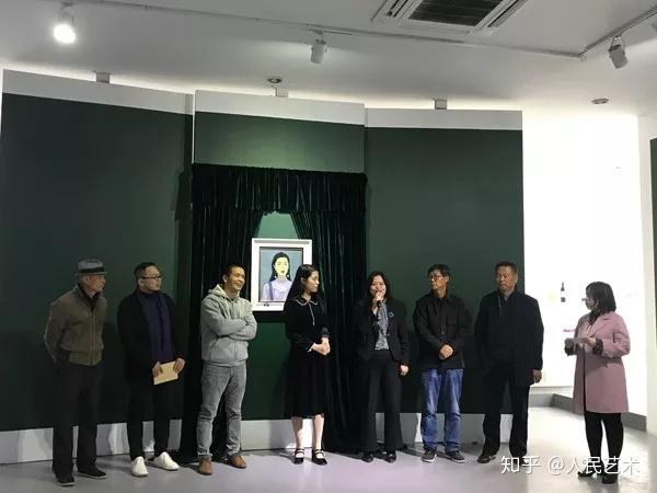 本次展览是艺术家首次个人展览,汇集了张秋媚近年创