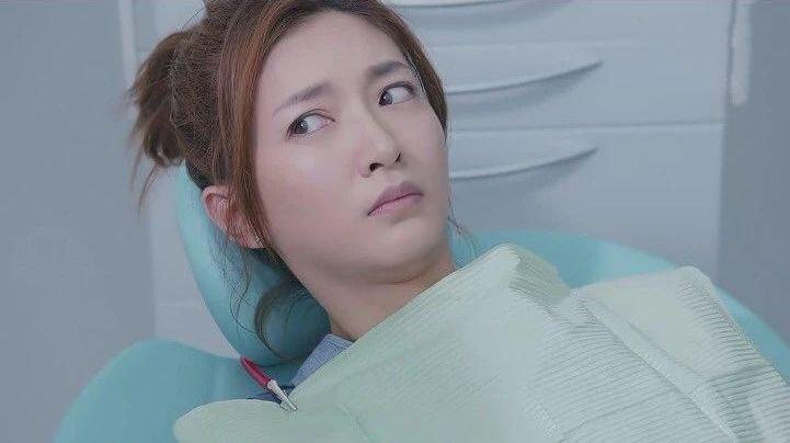 怎么样才能让自己变得好看呢女生 v2-5d63099f383c626959176fe97a105884_r.jpg