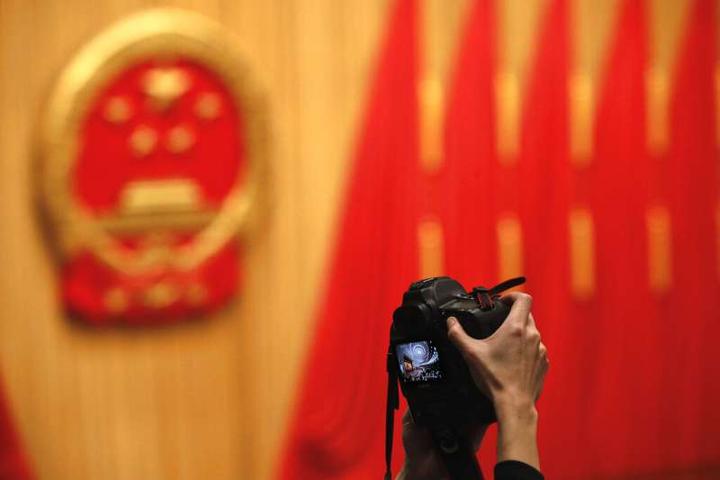 低级红与高级黑