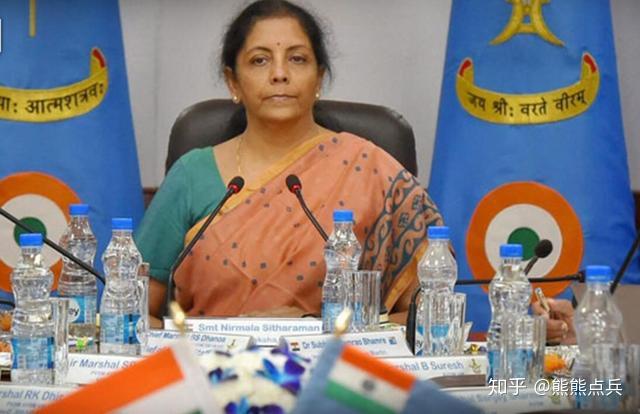 电影都不敢这么编的!印度女防长:巴军F16飞行