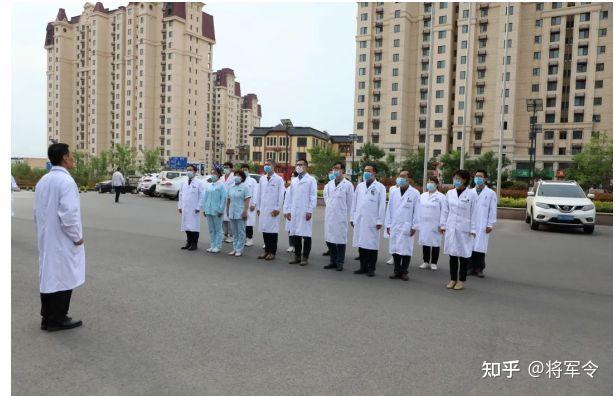 青岛滨海学院附属医院医疗走基层人群中那抹闪耀的青滨蓝