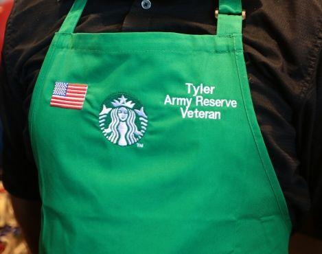 你知道星巴克围裙可以集齐赤橙黑绿青蓝紫召唤神龙吗