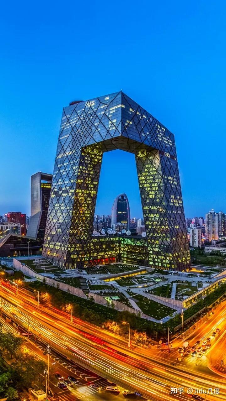 2008年,央视新大楼方案出炉,因形似"大裤衩"而被迫"出圈".