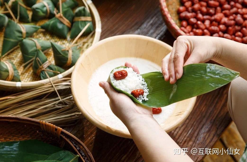 最简单的粽子包法看完你就会端午节自己在家做粽实惠又卫生