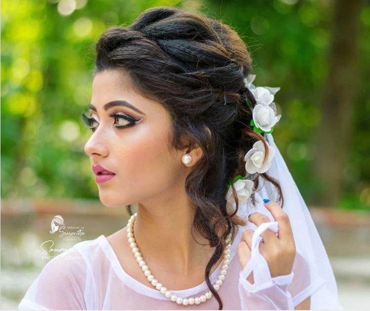 如何评价印度女孩joyeetasanyal的长相