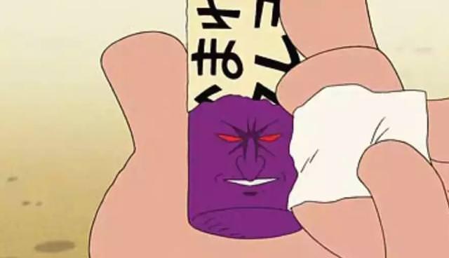 最离奇的是他画下的东西居然都成真了,像是园长被乌鸦啄脸,吉永老师被