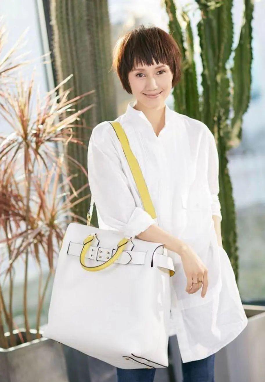 二,袁泉的"去油穿搭"之百变基础款