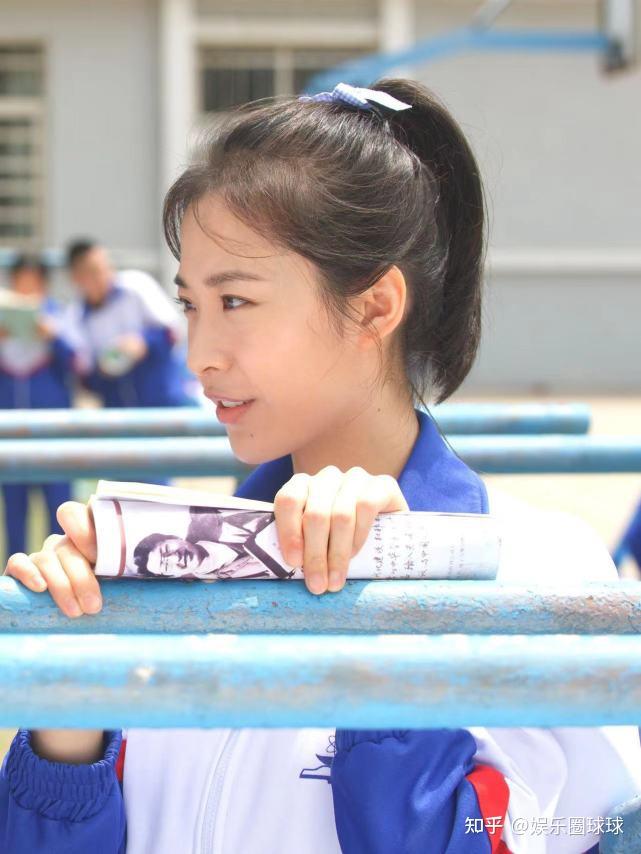 王瑄光阴里的故事正在热播一心一意为爱奉献