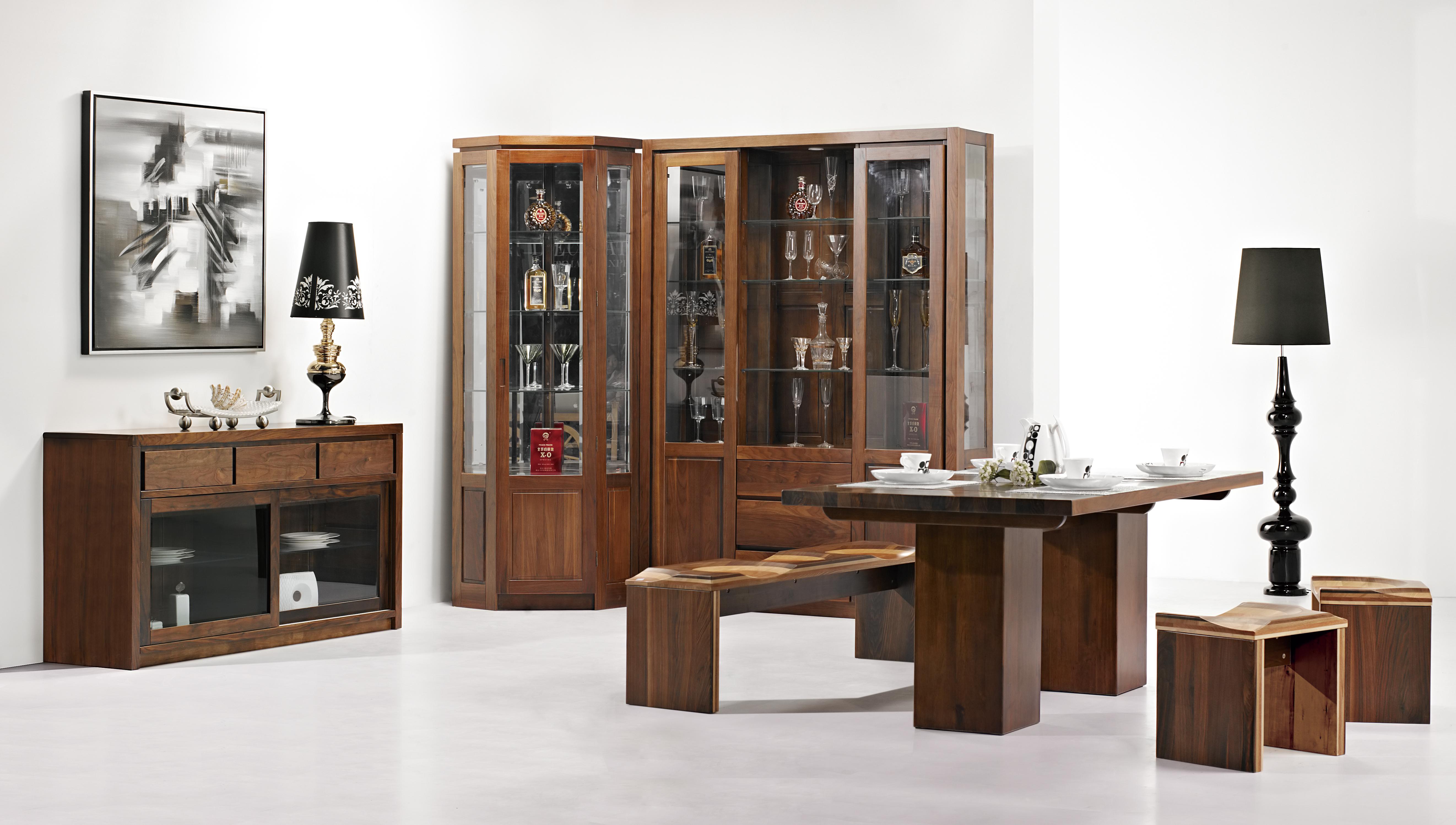 红星美凯龙的黑胡桃实木家具是真的吗?