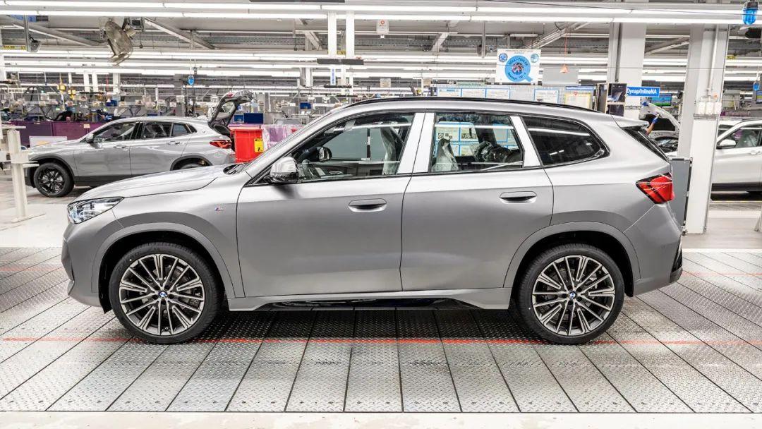 创新全新一代宝马x1德国投产磨砂纯灰色车漆首次出现