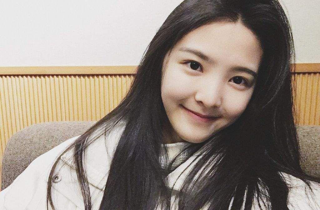 好看的电脑壁纸李笑白