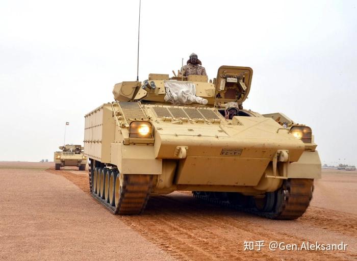 (科威特陆军的85式装甲指挥车.